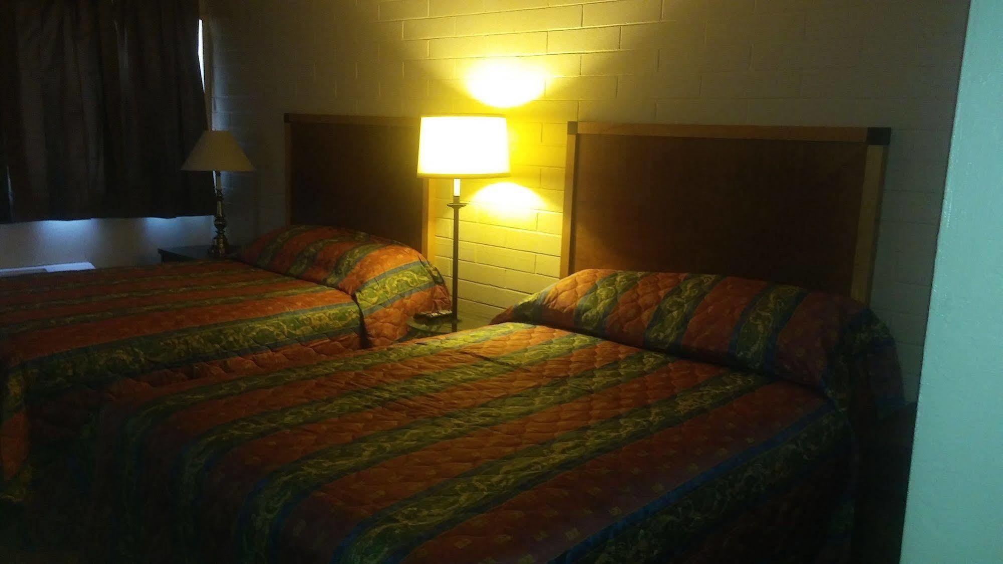 Hotel River Park 2*